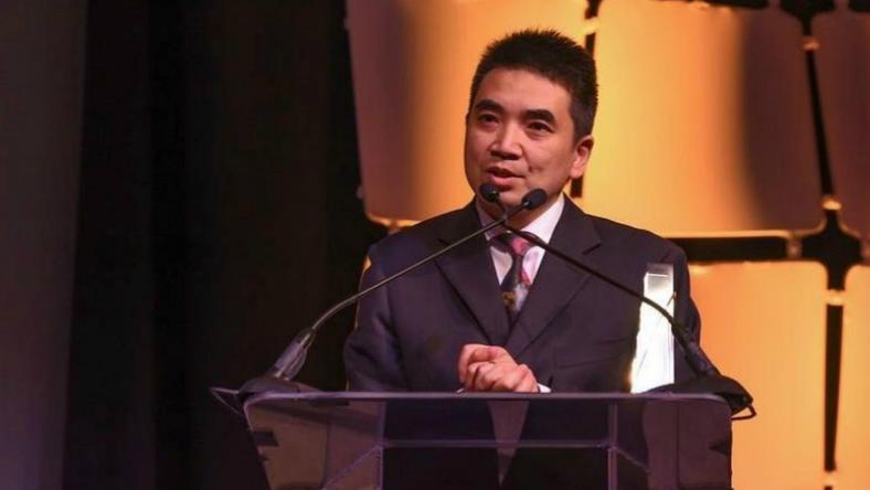 PK掉小扎、库克,这位华人CEO成了硅谷最佳雇主